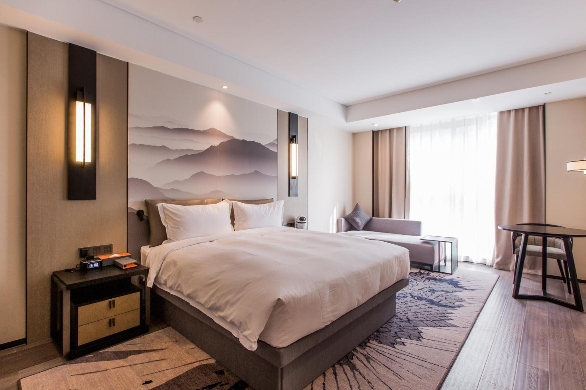 Howard Johnson By Wyndham Life Zhuoyuan Ningbo Bagian luar foto